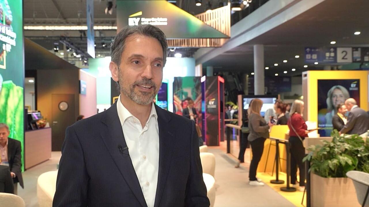 S&uuml;ni intellekt inteqrasiyası: İnsansız iş d&uuml;nyası m&uuml;mk&uuml;n deyil