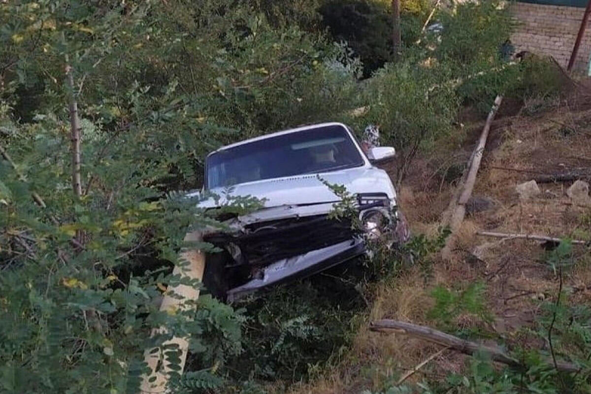 G&ouml;yg&ouml;ldə minik avtomobili aşıb: 1 nəfər &ouml;l&uuml;b