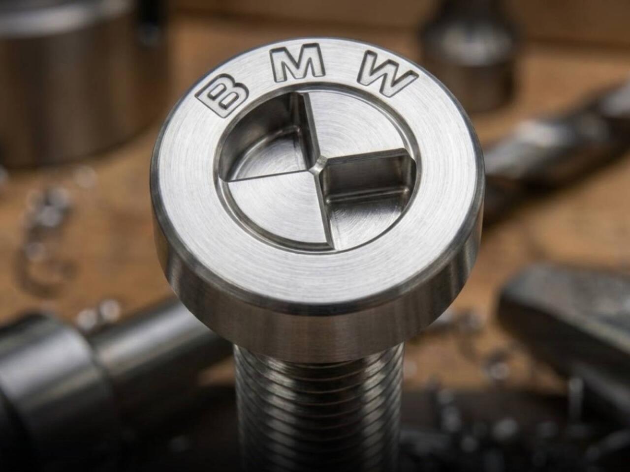 BMW elə bir bolt hazırlayır ki, he&ccedil; bir usta a&ccedil;a bilməyəcək