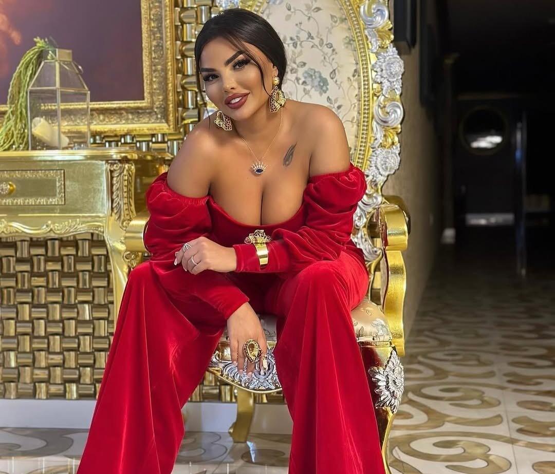 Əkizləri &uuml;&ccedil;&uuml;n dayə AXTARIR: 2000 azn maaş verəcək