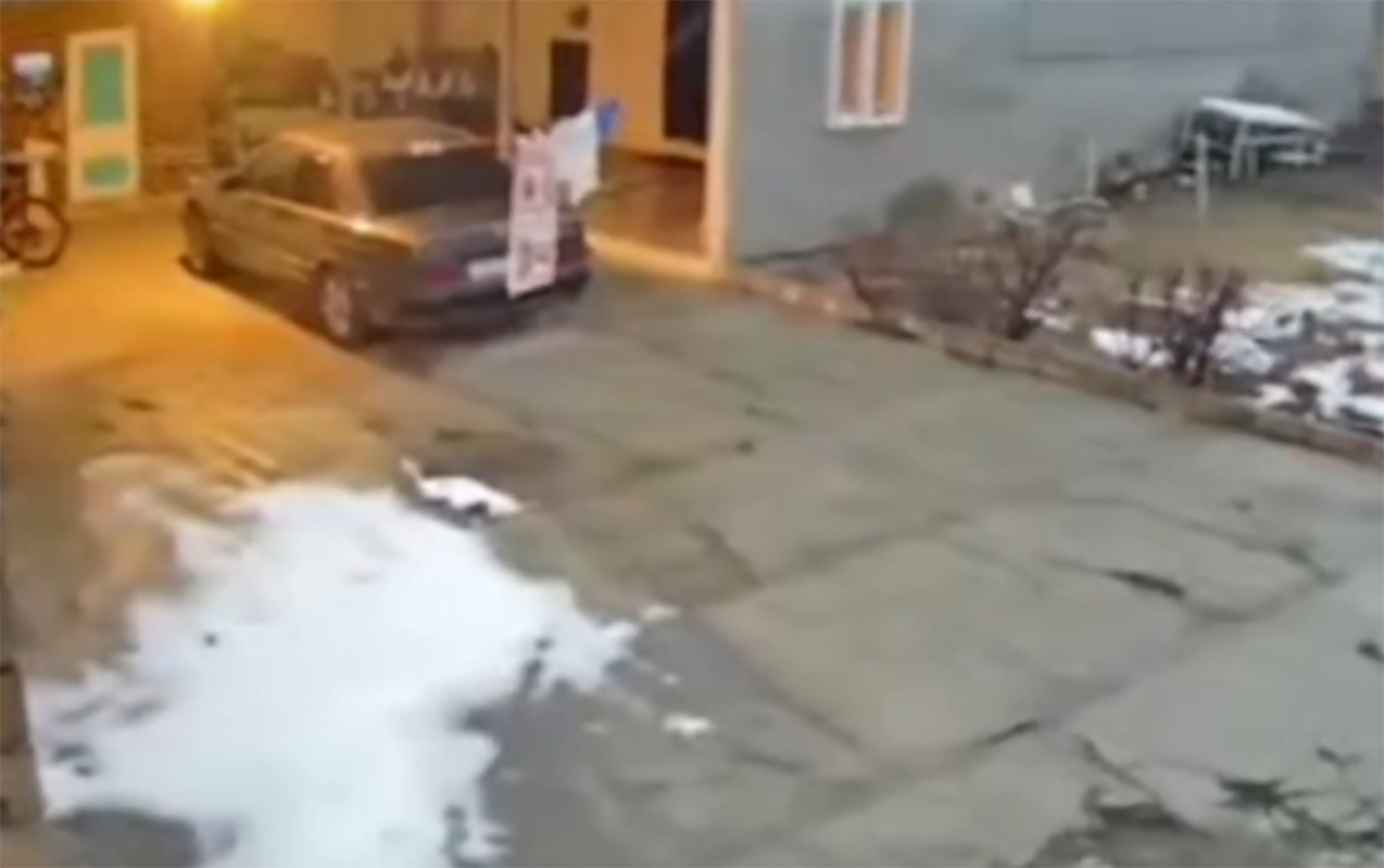 Ağsudakı zəlzələnin  Anbaan