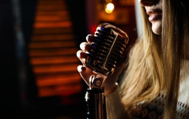 Xankəndidə məmur m&uuml;ğənniyə g&ouml;rə xuliqanlıq etdi