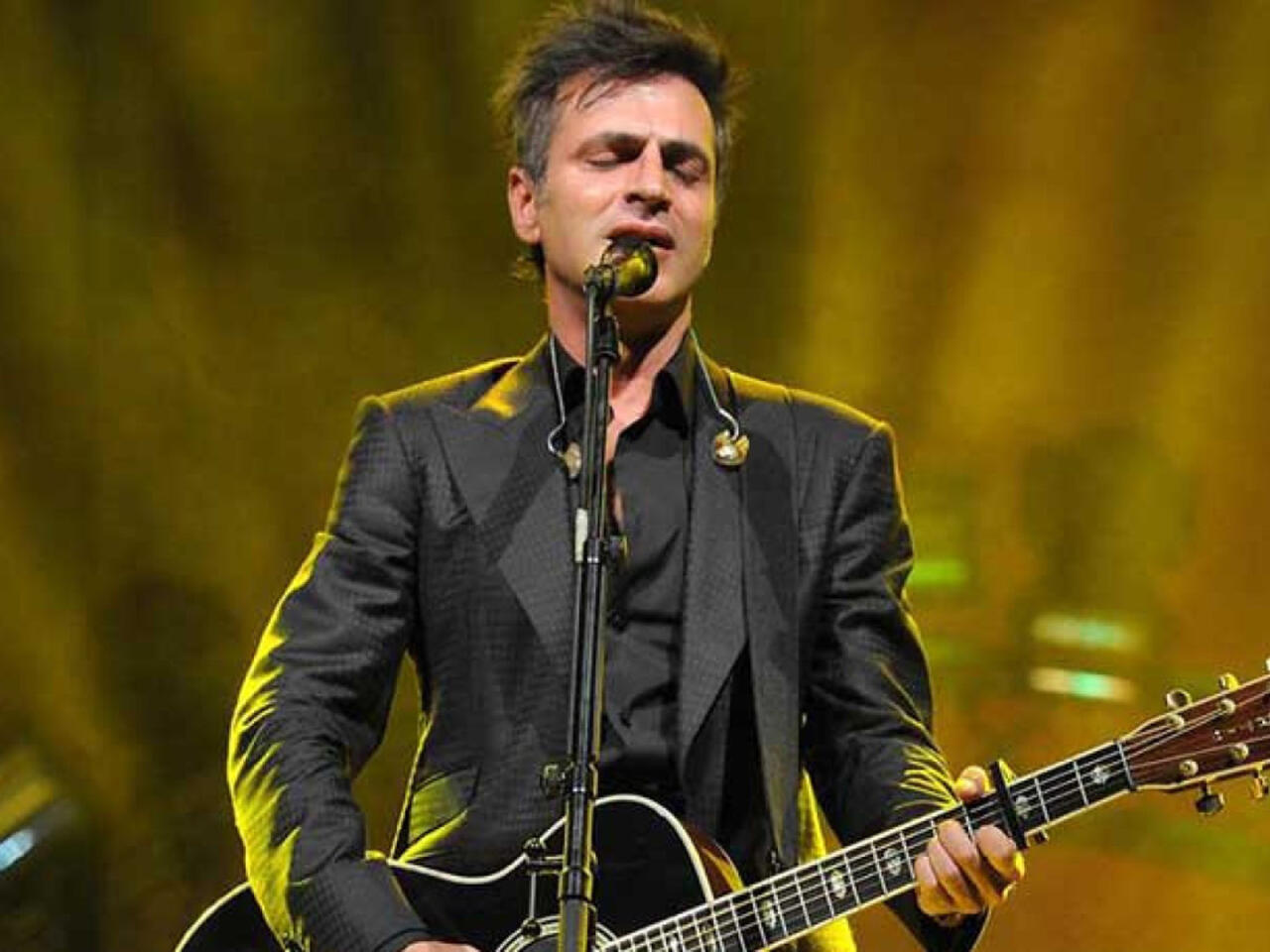 Teomanın illər əvvəl g&ouml;ndərdiyi CV indi &uuml;zə &ccedil;ıxdı 