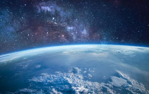 Yerin orbitində fırlanan sirli obyekt  60 ildir buradadır...