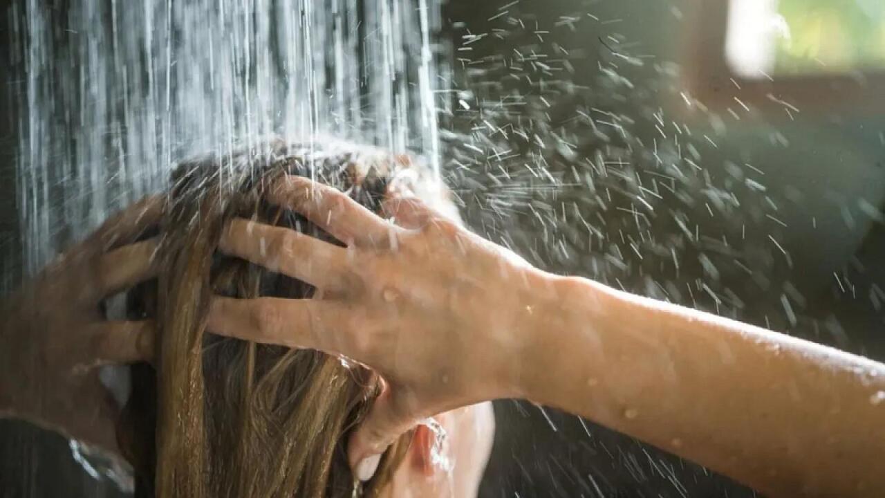 Başınıza soyuq su tökməzdən əvvəl düşünün  mütəxəssislər xəbərdarlıq edir