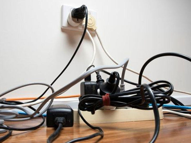 Evdən &ccedil;ıxmazdan əvvəl m&uuml;tləq bu cihazı s&ouml;nd&uuml;r&uuml;n