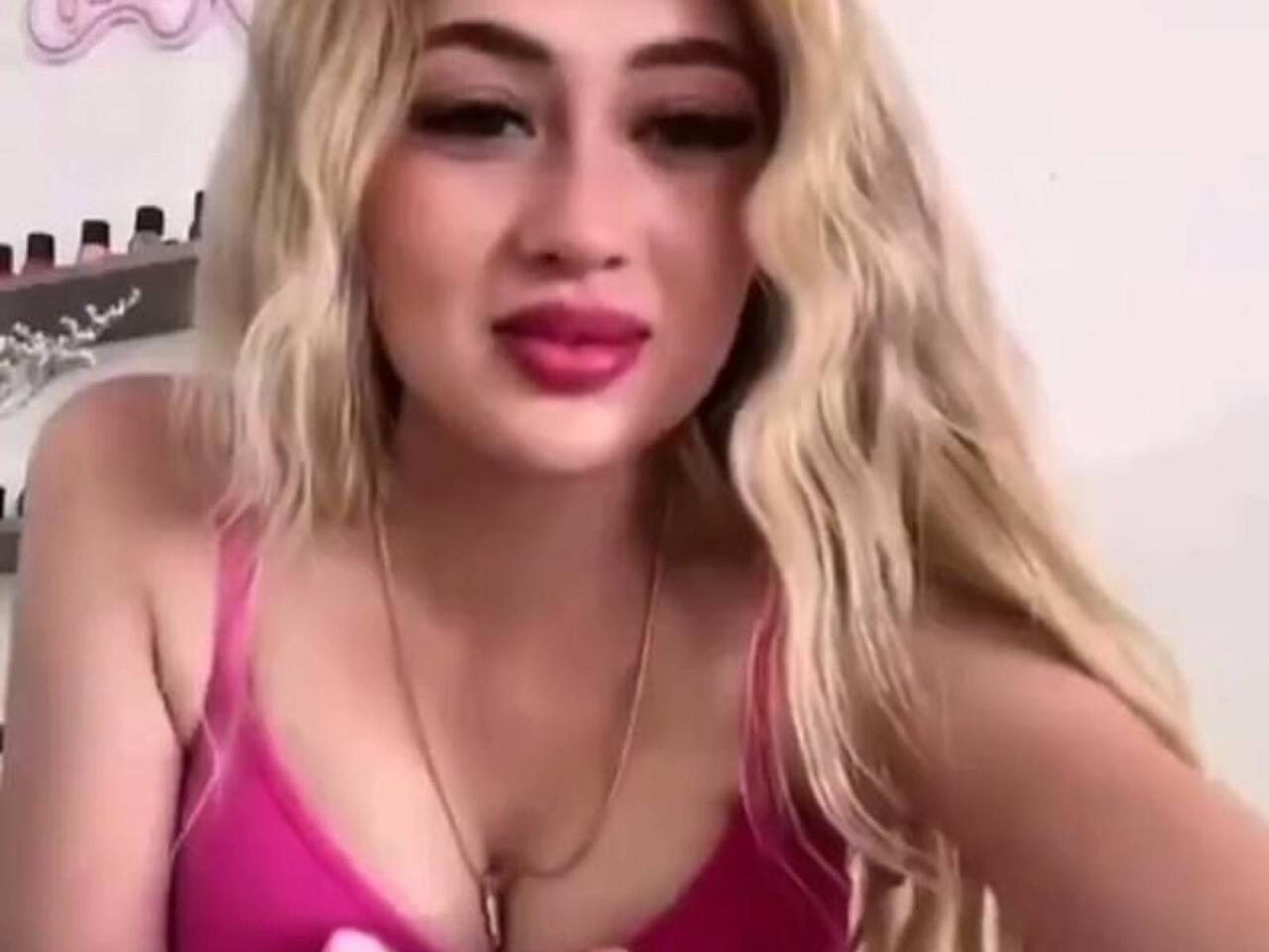 Gözəllik salonunda canlı yayım edən tiktoker güllələndi  FOTO