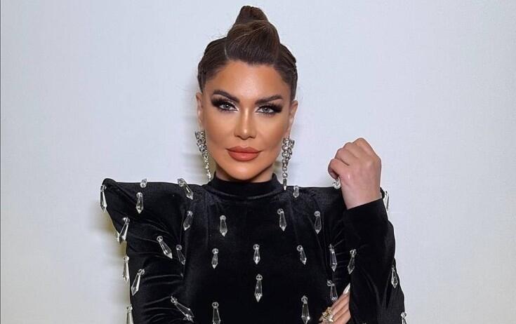 Xatun &ouml;z&uuml;nə 100 minlik maşın aldı 