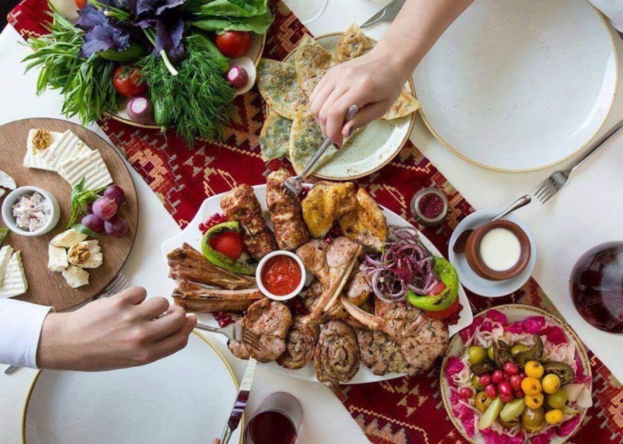 Qubada səkkiz nəfər qonaqlıqda zəhərləndi