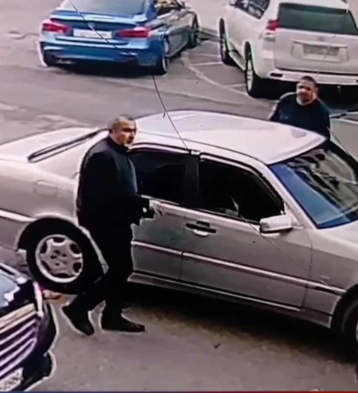 Dələduzluğun qurbanı olan qadın: "Kartına pul atdırır, sonra yoxa &ccedil;ıxır"