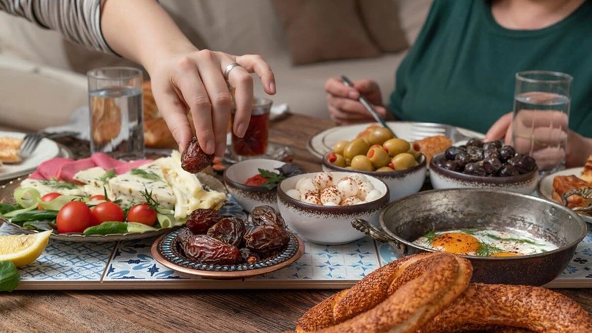 G&uuml;n boyu tox qalmaq &uuml;&ccedil;&uuml;n sahurda nə yeyək?