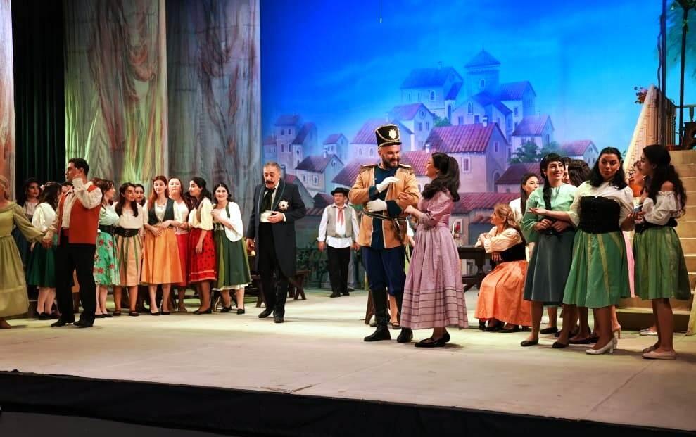 Qaetano Donisettinin "Sevgi şərbəti" operasının tamaşası n&uuml;mayiş olundu  FOTO