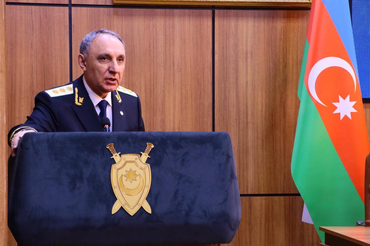 Prokurorluq əməkdaşlarına və media qurumlarına m&uuml;kafatlar təqdim olunub 