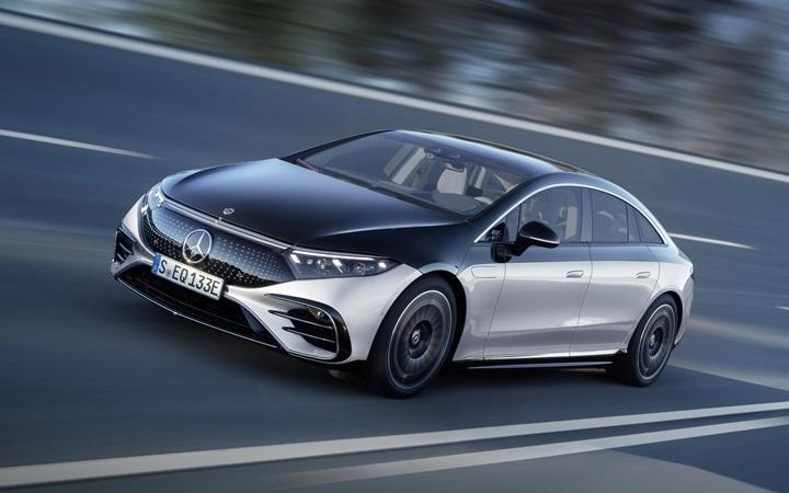 Real yol şəraitində 500 km məsafəni aşan elektrikli avtomobillər