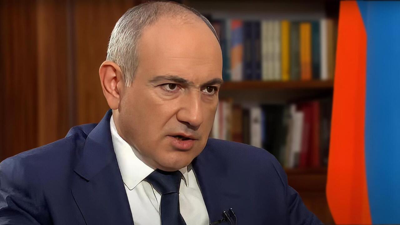 Paşinyan iş g&uuml;n&uuml;nə bu mahnı ilə başlayır 