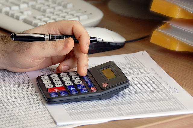 1000 manatdan az maaş alanlar vergi verməyəcəklər?