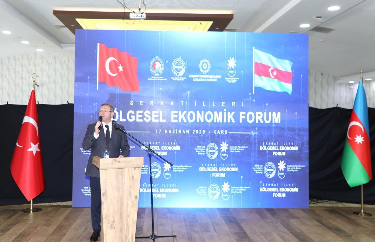 Qarsda TürkiyəAzərbaycan Regional İqtisadi Forumu keçirilib  FOTO