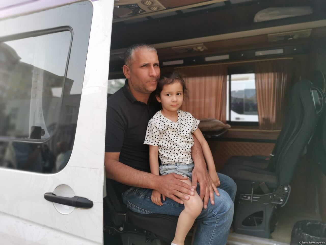 Bəylik kəndinə növbəti köç karvanı yola salındı 