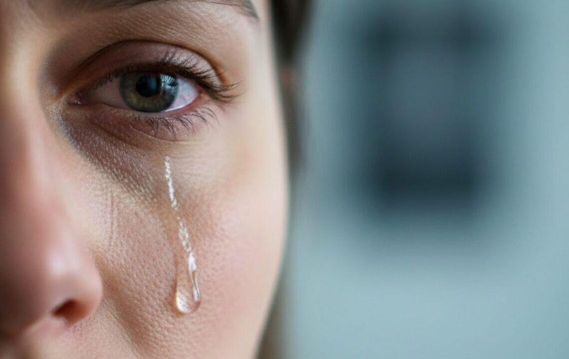 Psixologiya izah etdi: Bəzi insanlar niyə asanlıqla ağlaya bilir?