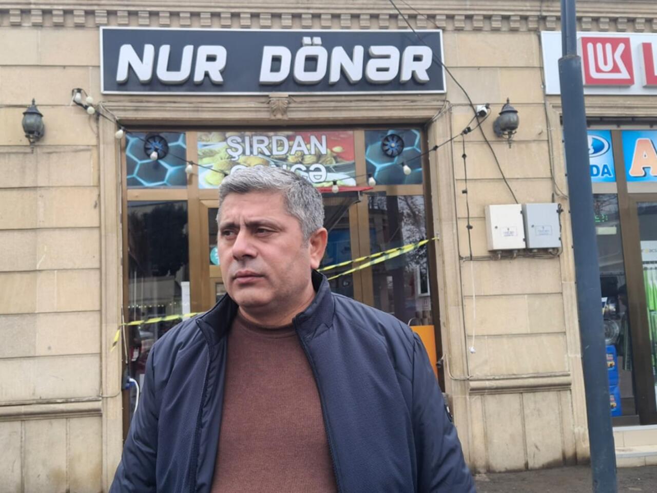 &ldquo;D&ouml;nəri aldıqdan sonra gec yeyiblər&rdquo;  Şagirdlərin zəhərləndiyi d&ouml;nərxana sahibi  FOTO