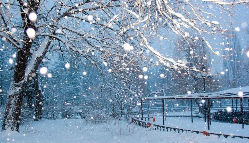 Kəlbəcərə g&uuml;cl&uuml; qar yağır  VİDEO