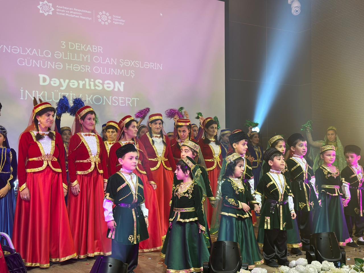 Gəncə D&ouml;vlət Filarmoniyasında "DəyərliSƏN"  inkluziv konsert proqramı təşkil olundu  FOTO