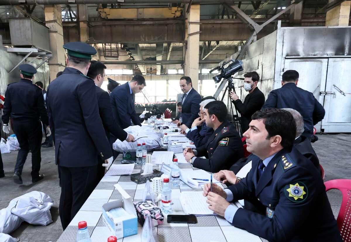 Narkotik g&ouml;mr&uuml;kdən necə ke&ccedil;ir?  A&Ccedil;IQLAMA