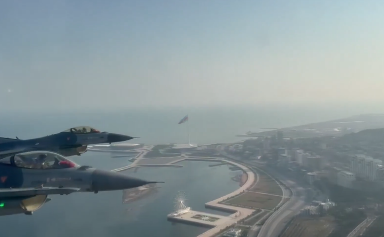 Türkiyə Müdafiə Nazirliyindən Zəfər Paradı paylaşımı – Bakıda çəkilən kadrlar yayıldı 