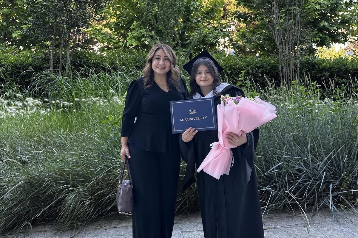 Yanğında anasını itirən Ləman palataya k&ouml;&ccedil;&uuml;r&uuml;ld&uuml;