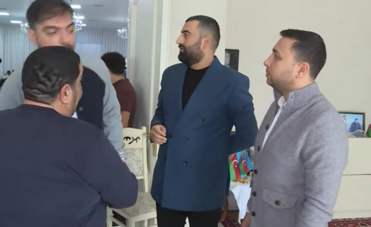 Fərdanın anasının yas mərasimindən görüntülər