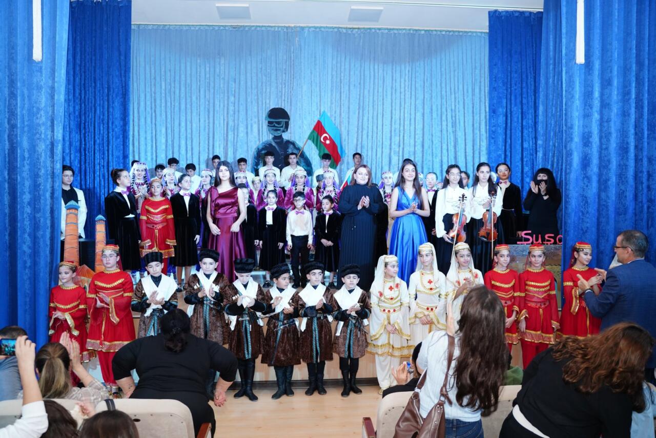 Dövlət Uşaq Filarmoniyası Zəfər gününə həsr olunmuş konsert proqramı ilə çıxış edib   FOTO