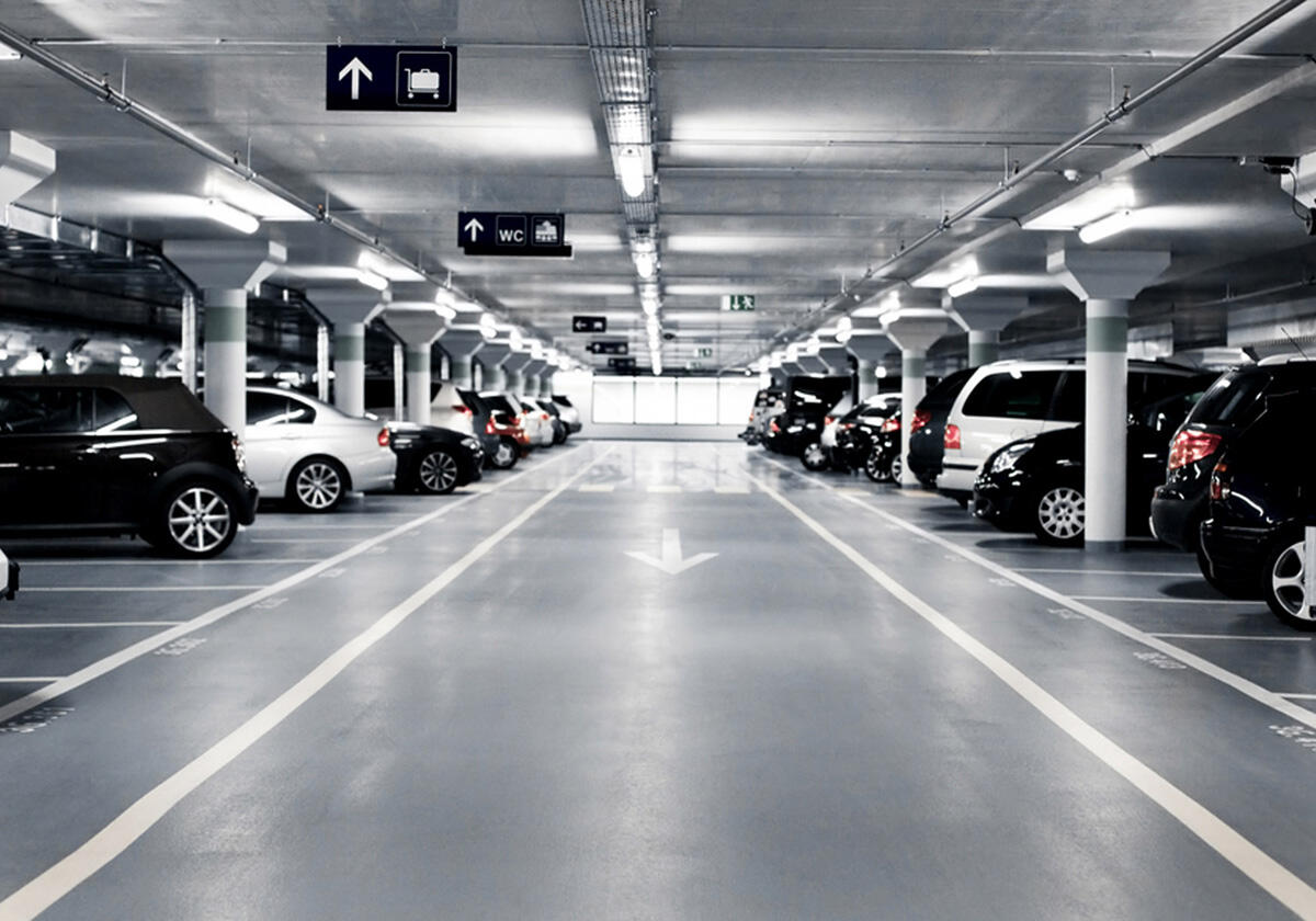 Yeni tikililərdə parkinq b&ouml;hranı  Bakıda yerlər yoxdur, sakinlər narahatdır