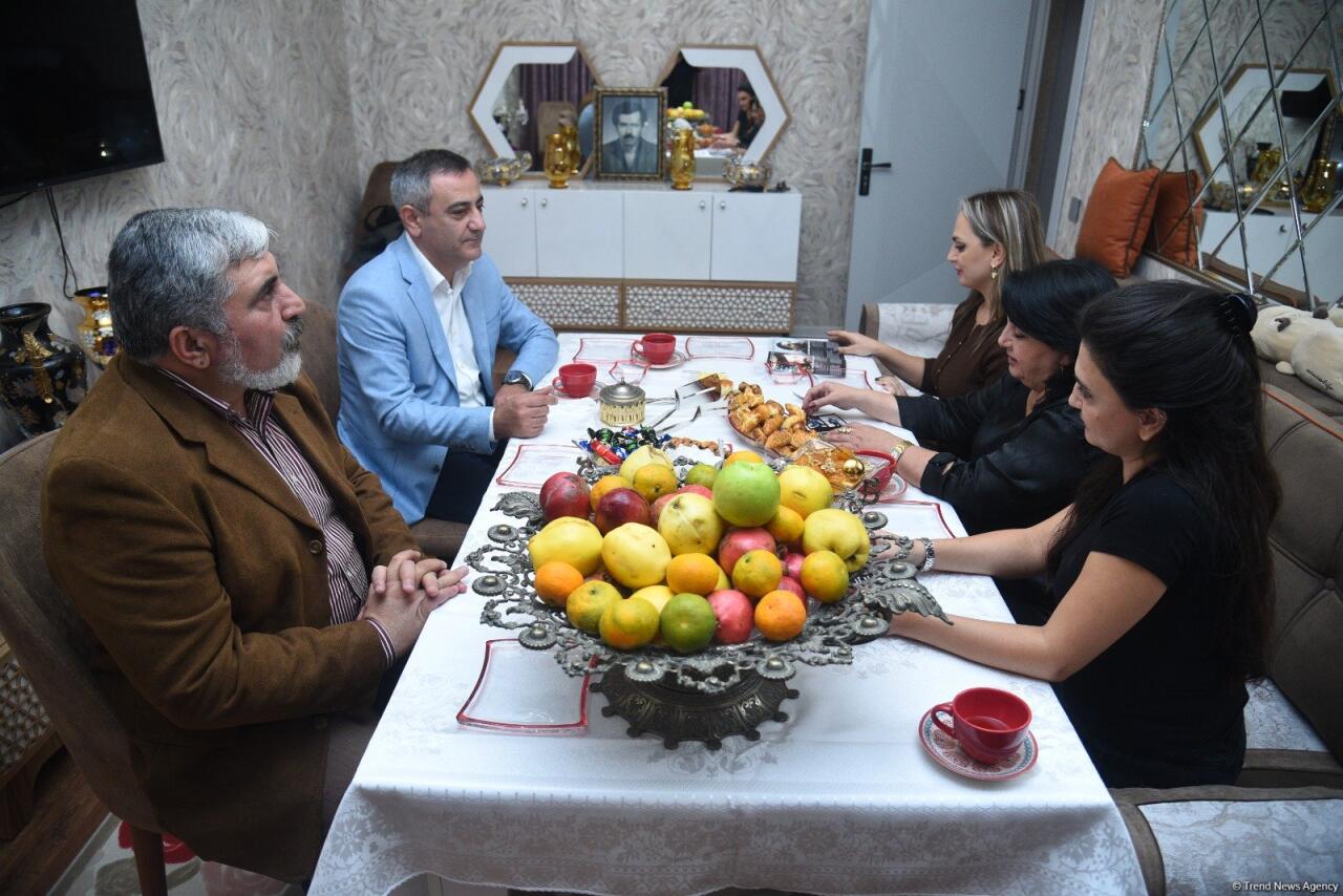 &ldquo;Bakı Şəbəkəsi&rdquo; İB Milli Qəhrəman, şəhid jurnalist Fəxrəddin Şahbazovun ailə &uuml;zvlərinə baş &ccedil;əkib  VİDEO  FOTO