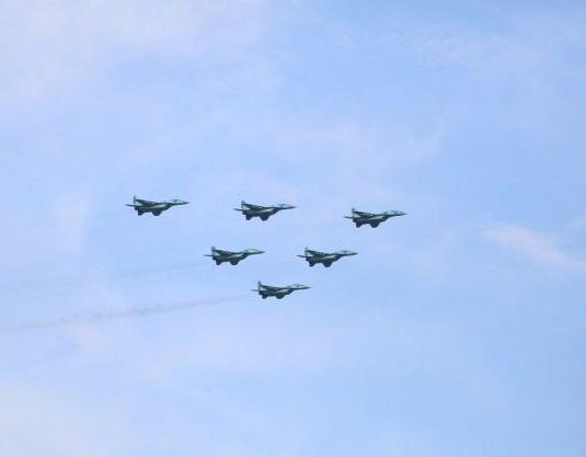 Bakının &uuml;st&uuml;ndə qırıcılar u&ccedil;ur  VİDEO