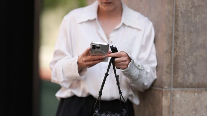 N&ouml;mrəmizə qısa n&ouml;mrələrdən edilən zənglər təhl&uuml;kəlidir?  A&Ccedil;IQLAMA  FOTO