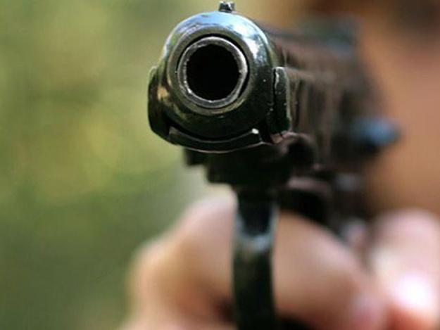 2 nəfəri g&uuml;llələməkdə ş&uuml;bhəli bilinən şəxs SAXLANILDI