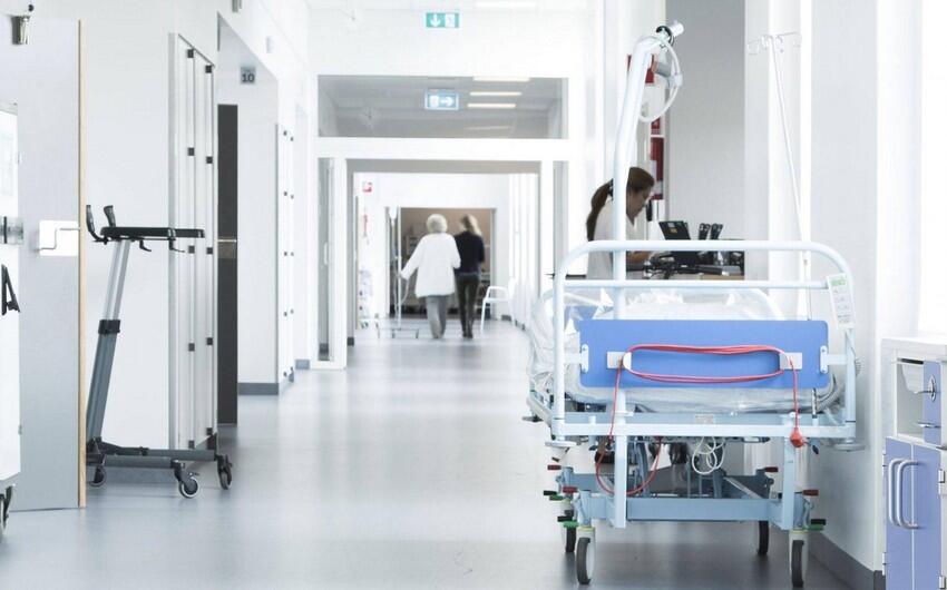 Bir g&uuml;ndə ikinci məktəb zorakılığı: Şagird d&ouml;y&uuml;lərək xəstəxanalıq oldu