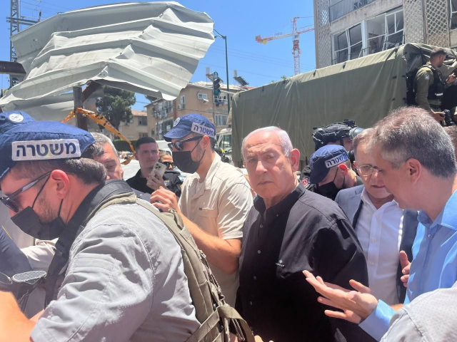 Yunanıstana getdiyi deyilən Netanyahu görün harada imiş 