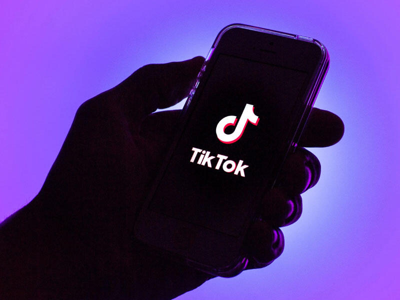 “TikTok” yüzlərlə əməkdaşını