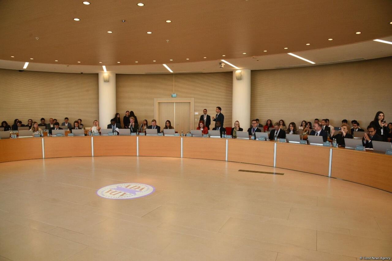 ADA Universitetində 1ci AzərbaycanBritaniya Siyasi Dialoqunun ikinci g&uuml;n&uuml; ke&ccedil;irilib  FOTO