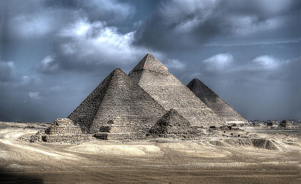 Giza piramidalarının altında sirli yeraltı şəhər tapıldı