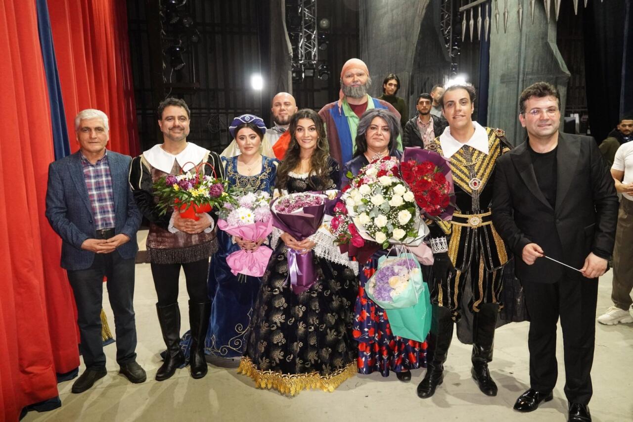 Opera Studiyasında İtalyan Fırtınası: C&uuml;zeppe Verdinin "Trubadur" operası anşlaqla n&uuml;mayiş olundu  FOTO