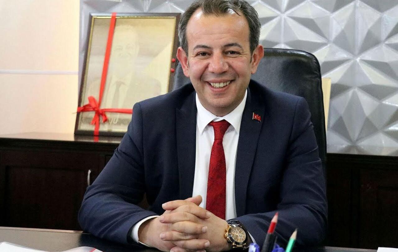 T&uuml;rkiyədə bələdiyyə sədrinin &ouml;lkədən &ccedil;ıxışına qadağa qoyuldu