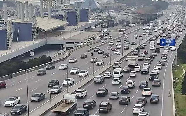 BakıSumqayıt yolundakı tıxac tarixə qovuşur 