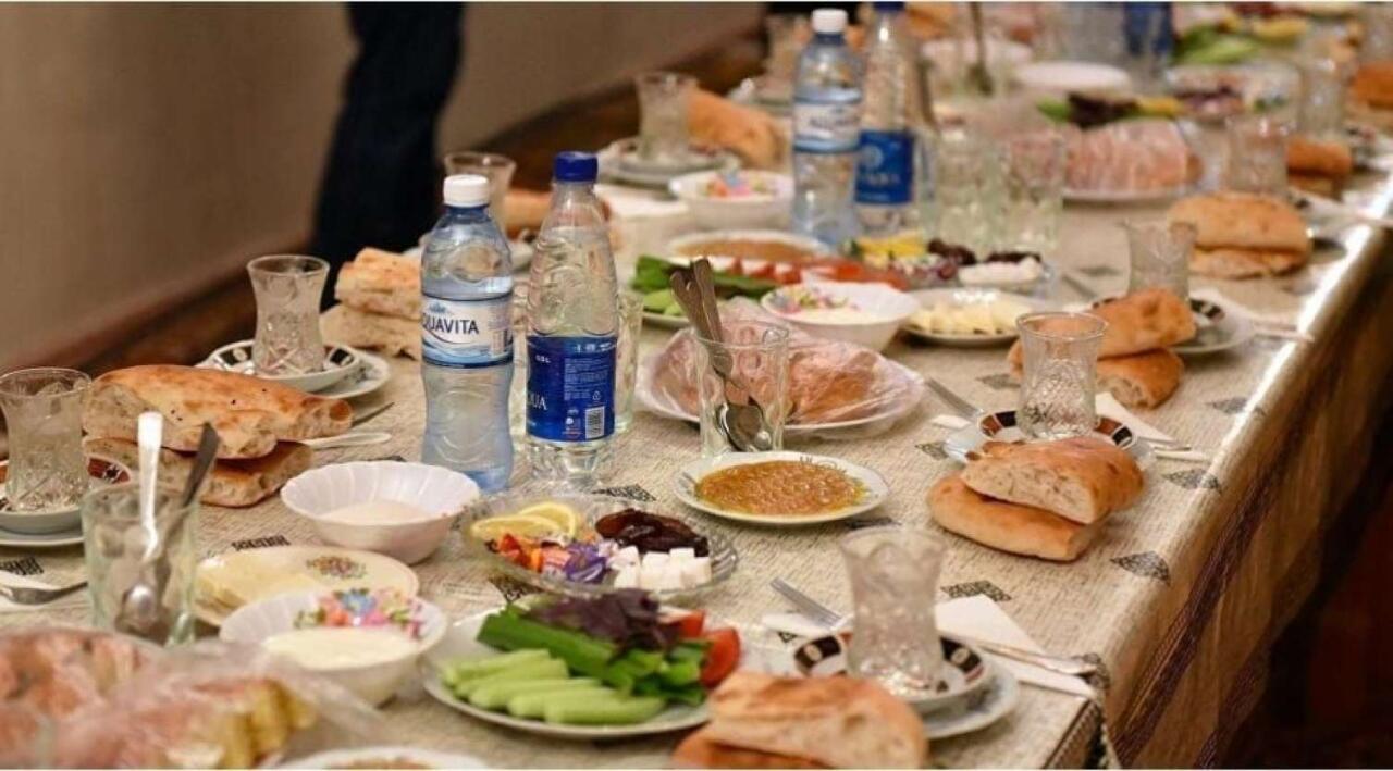 Daha bir şəhərdə dəbdəbəli yas mərasimləri