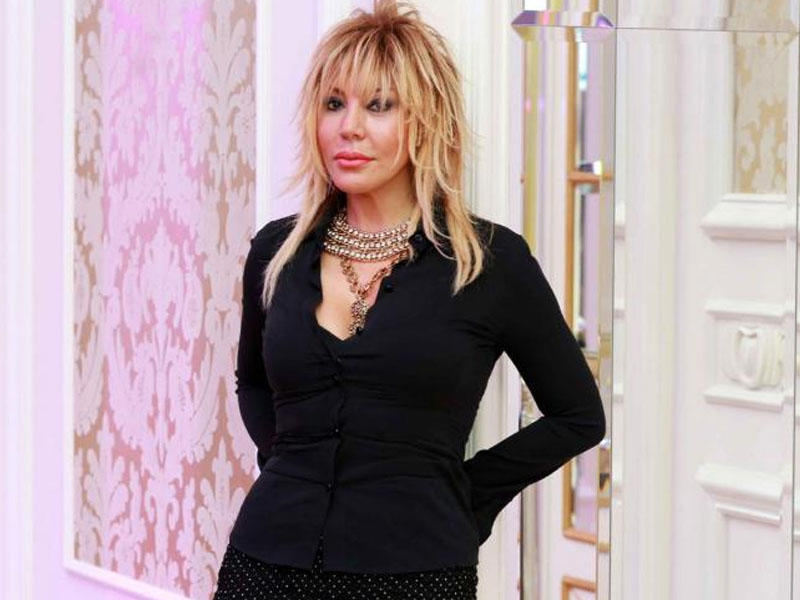 Brilliant Dadaşovaya qarşı oğurluq edildi 