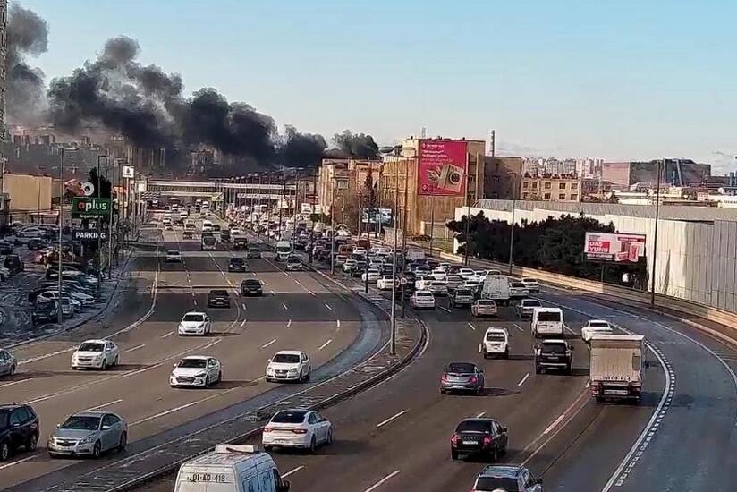 K&uuml;lək Dərnəg&uuml;ldə baş verən yanğının s&ouml;nd&uuml;r&uuml;lməsini &ccedil;ətinləşdirir  YENİLƏNİB 