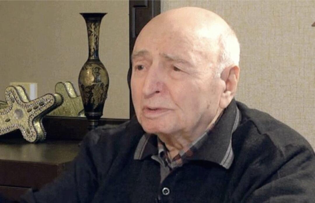 Yazıçı Vidadi Babanlı Qazaxda dəfn olunub 
