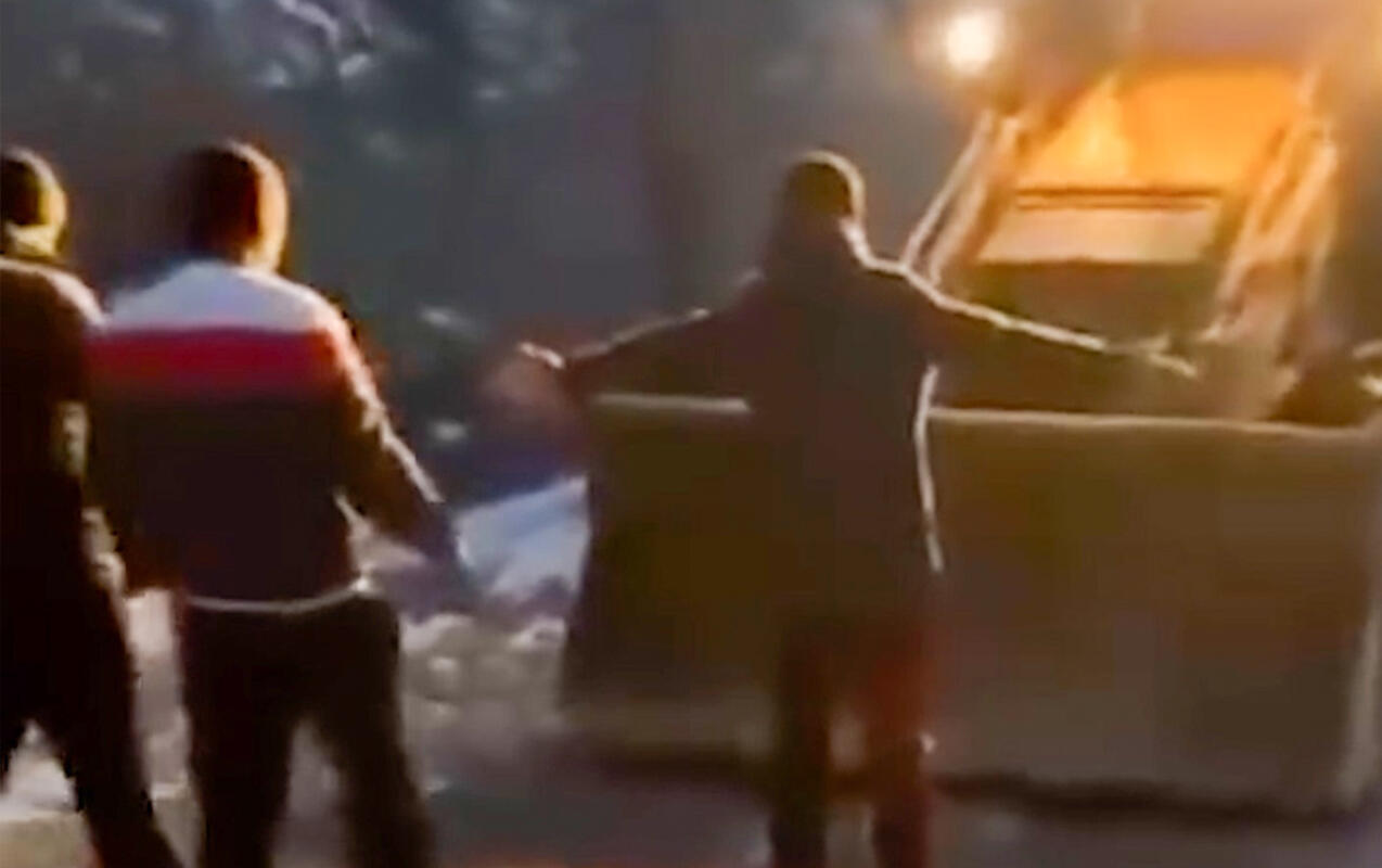 Nax&ccedil;ıvanda vətəndaşların &uuml;zərinə traktor s&uuml;r&uuml;l&uuml;b?  Rəsmi cavab 