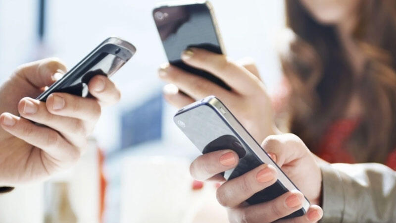 2025ci ildə ən pis smartfon istehsal&ccedil;ılarının adları a&ccedil;ıqlandı